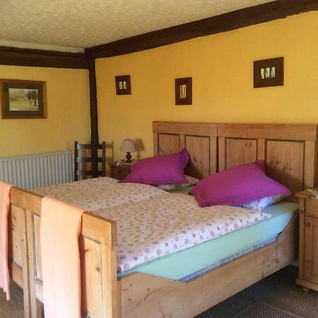 Bed and Breakfast La Boursaie Livarot-Pays-d'Auge Экстерьер фото