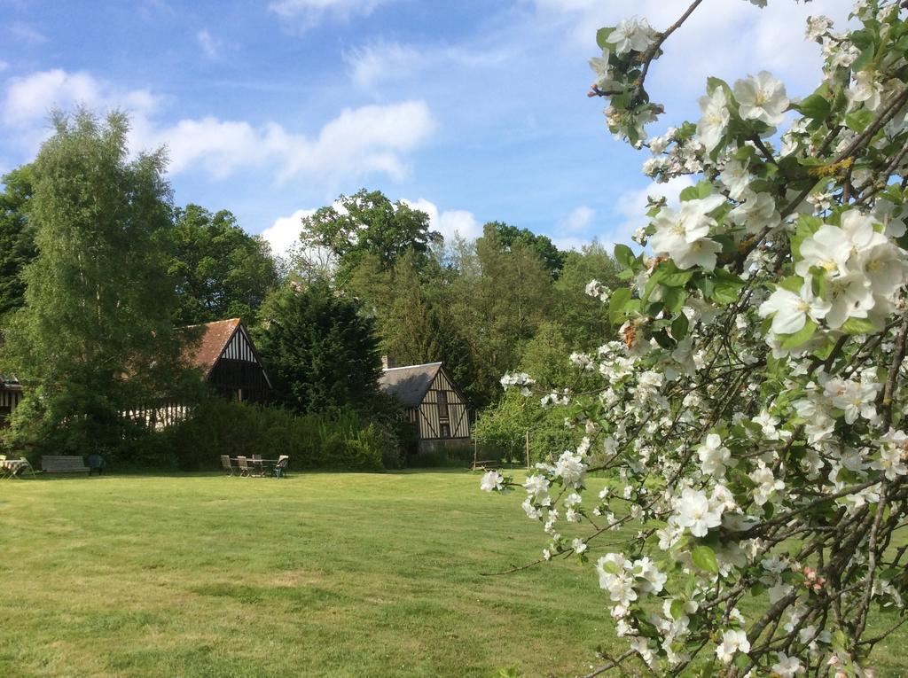 Bed and Breakfast La Boursaie Livarot-Pays-d'Auge Экстерьер фото